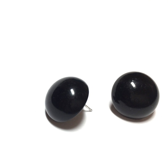 Black Lucite Domed Retro Button Stud Earrings - Picture 5 of 5